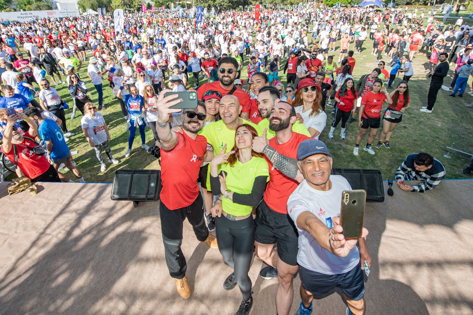 Maraton İzmir 100’üncü yıl onuruna koşuldu