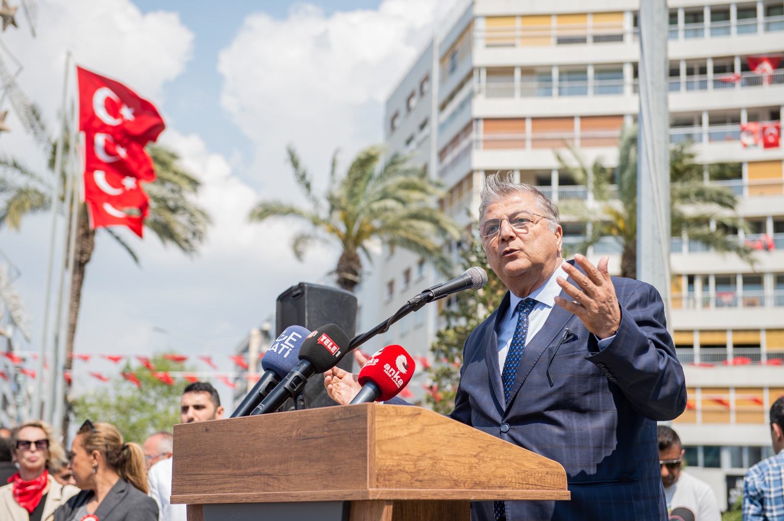 Soyer: “Çocuklarımıza borcumuz var”